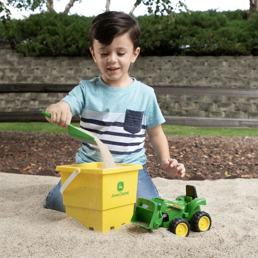 John Deere 15cm Sand Pit Bucket Set with Green Tractor