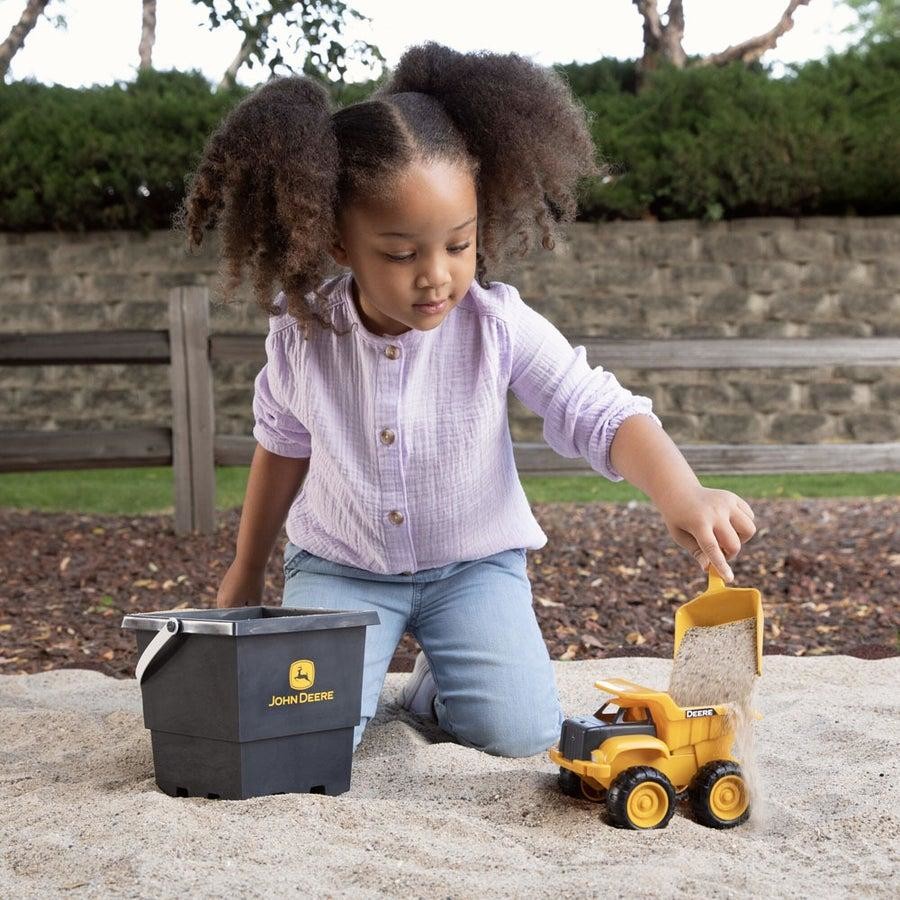 John Deere 15cm Sand Pit Value Set with Bucket and Dump Truck